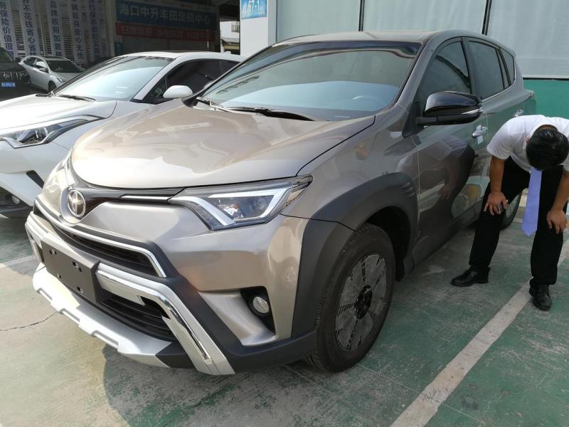 rav4荣放2019款荣放限量版轮眉可以拆解更换成18款那样吗